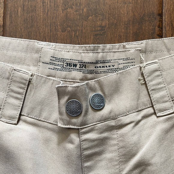 OAKLEY GOLF PANTS - Picture 3 of 4